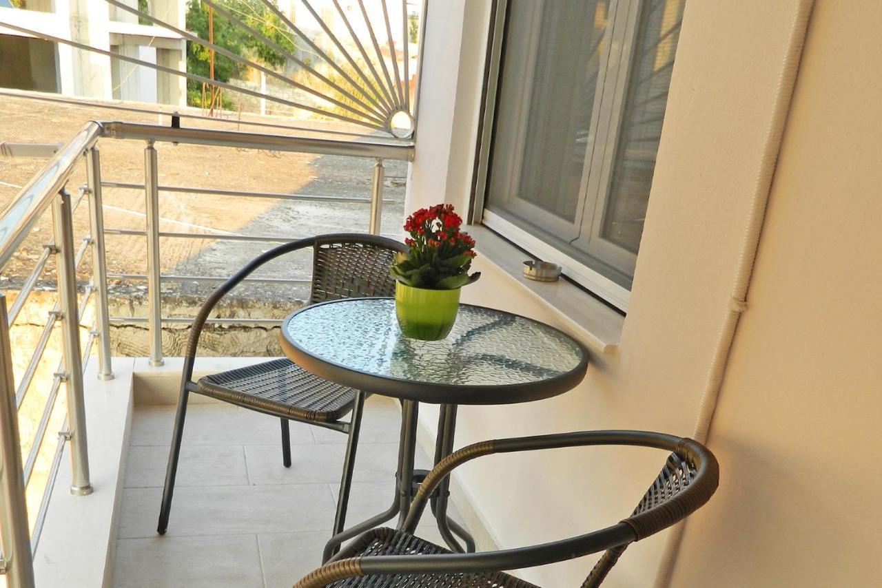Blue Phaistos Apartments No1 Moirai ภายนอก รูปภาพ